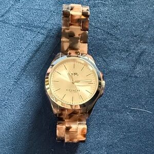 ⌚️⏳ Coach Tortoiseshell Link Bracelet Watch with Silver Face Women’s
